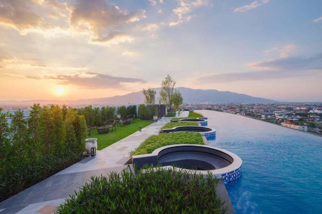 Astra Sky River Paronama Pool Luxury Changklan 치앙마이 외부 사진