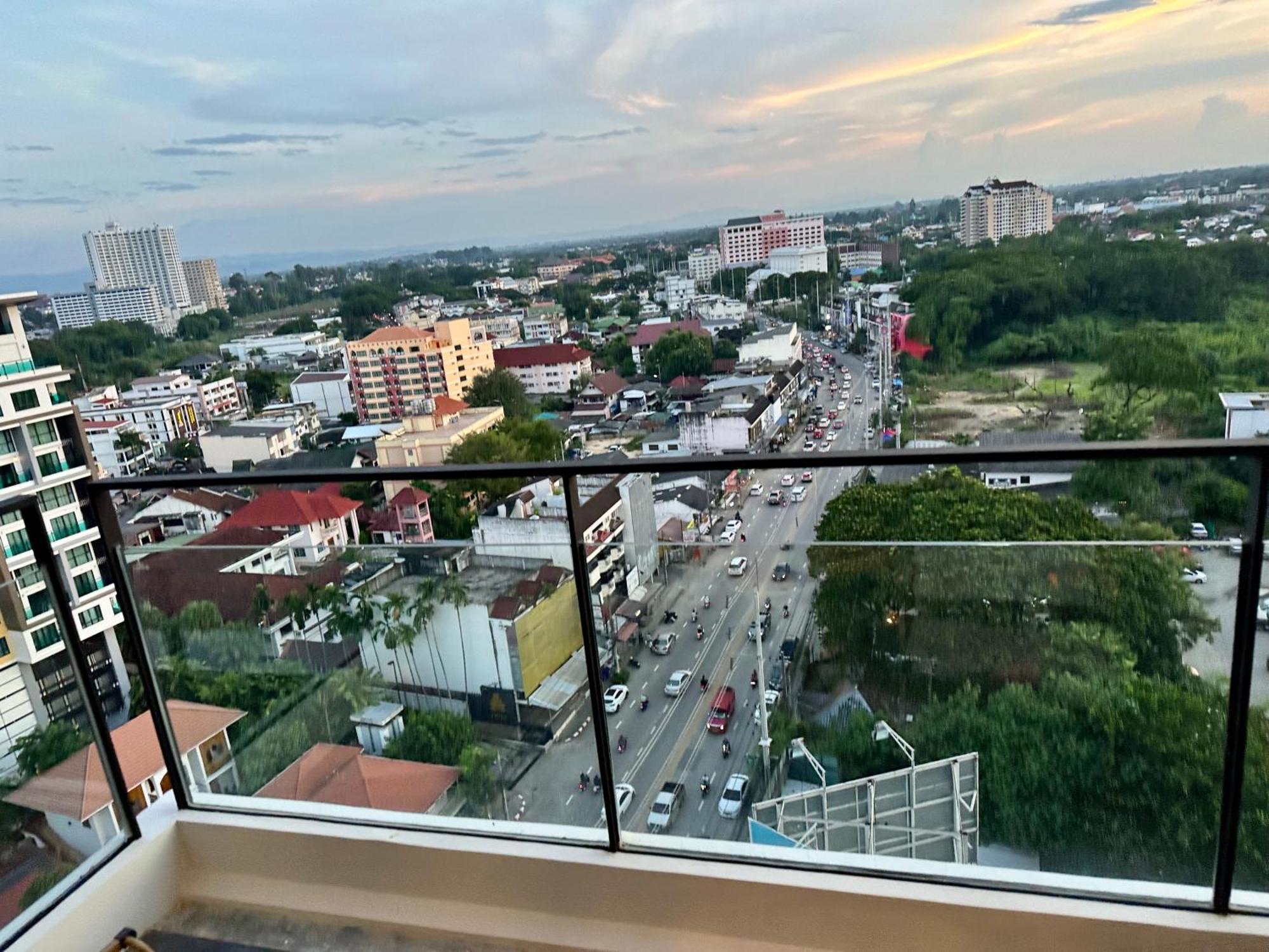 Astra Sky River Paronama Pool Luxury Changklan 치앙마이 외부 사진